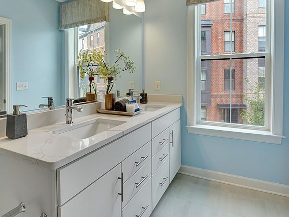 Fabulous owner s spa bath