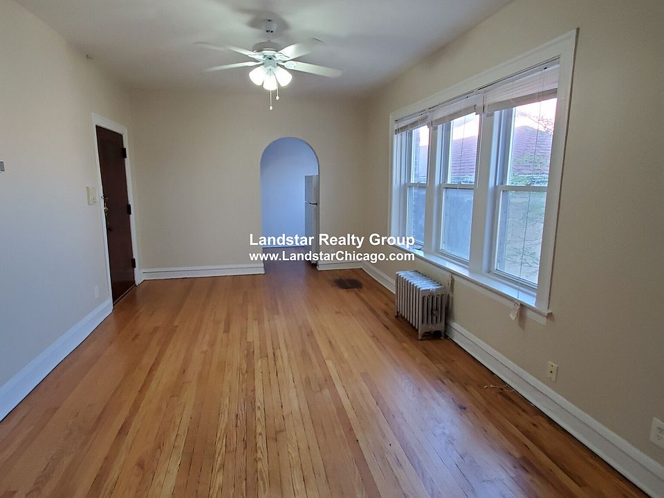 1st image of 1145 W Morse Ave APT 208