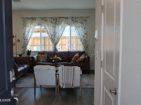 3rd image of 1914 Alabaster Way