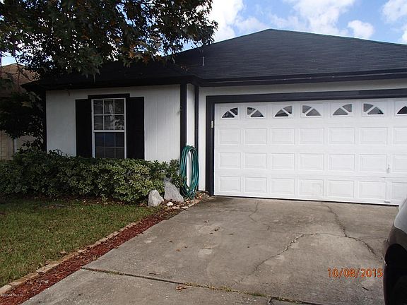 2nd image of 12399 Silent Brook Trl N