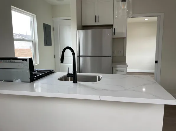 6869 Amherst St #A, San Diego, CA 92115