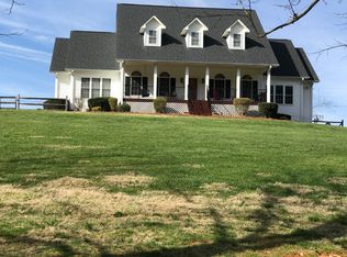 5712 Winding Creek Ln, East Bend, NC 27018