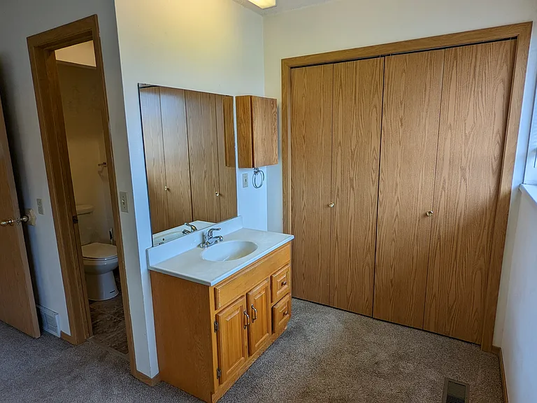 2257 London Way — Photo 14