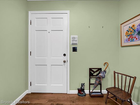 4th image of 1711 Huntingwood Ln APT C