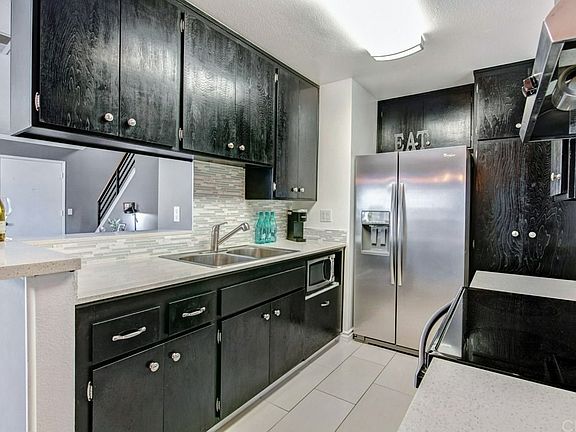 4th image of 2858 E Frontera St Unit D