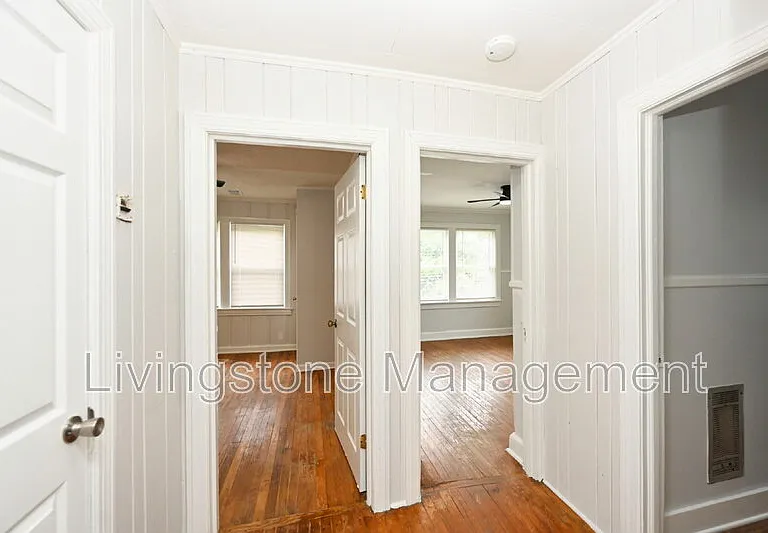 872 W Albert Gallatin Ave — Photo 24
