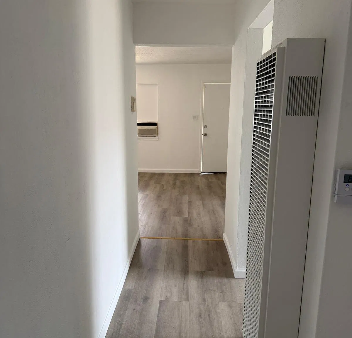 3 bed, 1021 sqft, $2,198 — Photo 3