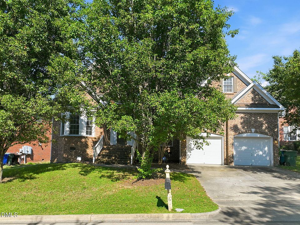 1st image of 608 Oxboro Cir