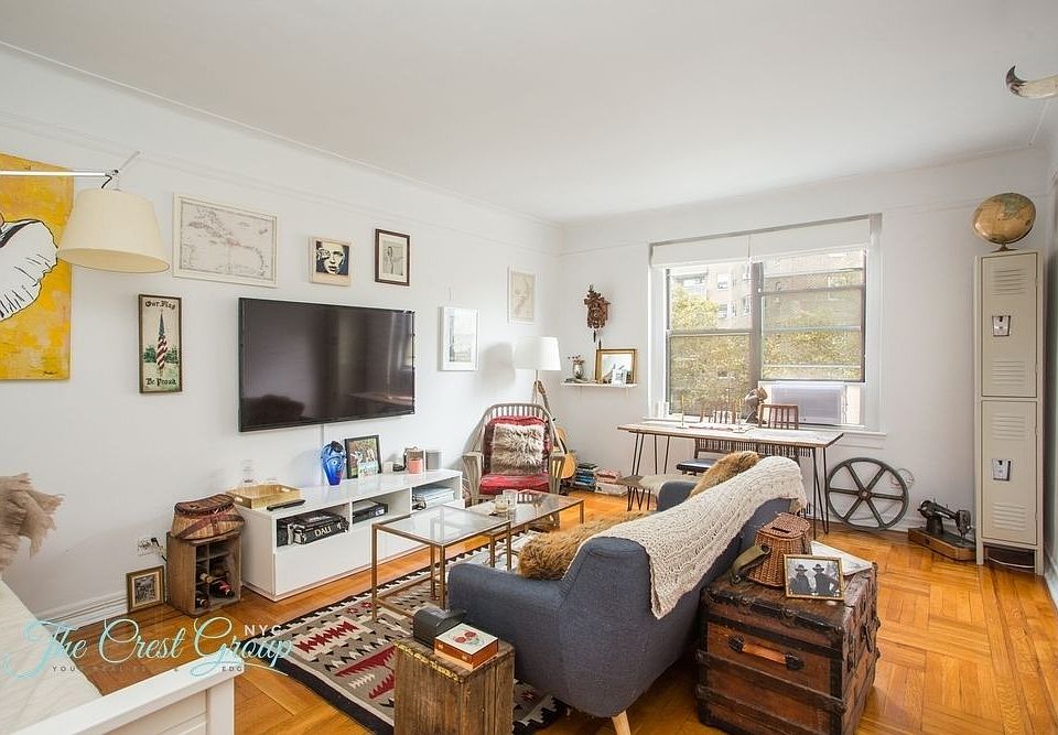 1st image of 504 E 5th St APT 5E