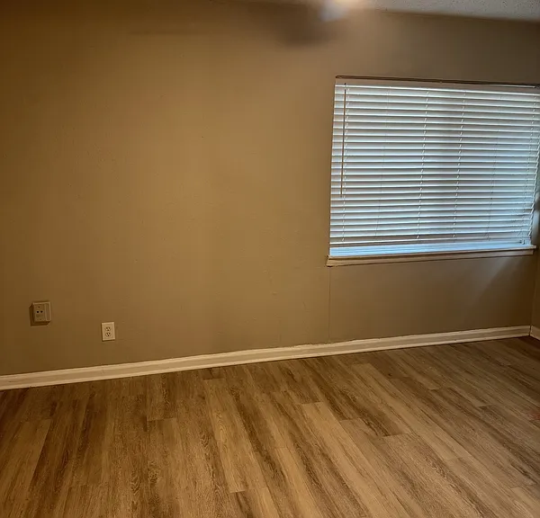 3301 Willing Ave — Photo 5
