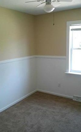 4th image of 1921 S 32nd St