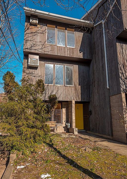 1st image of 72 Henry St APT 13