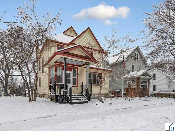 212 W Pleasant St, Mankato, MN 56001