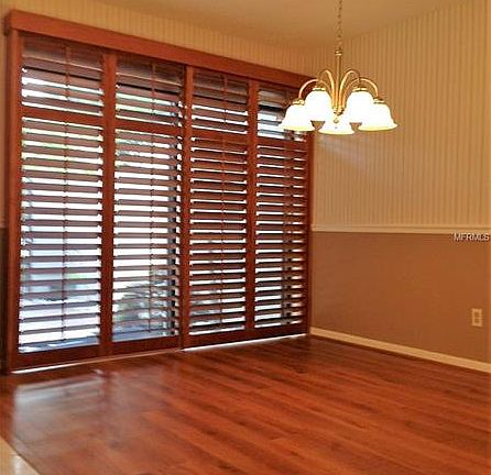3rd image of 321 Dryberry Way