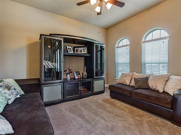5th image of 24207 Olivara Ln
