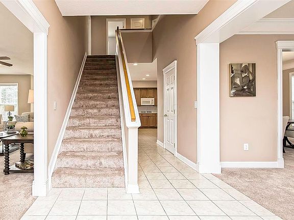 2nd image of 6685 Lower Brook Way