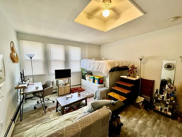 Studio, 9999 sqft, $2,300 — Photo 3