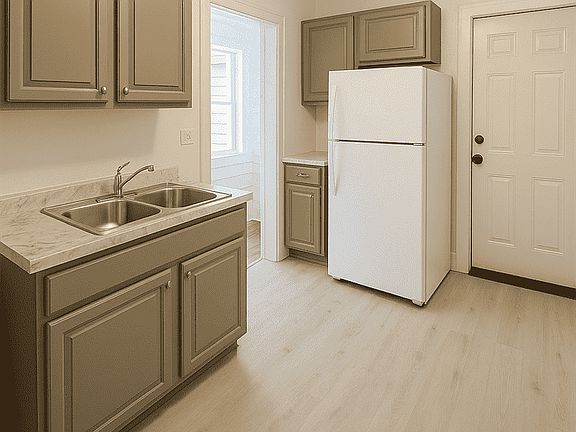 4th image of 823 E Cesar E Chavez Ave #1