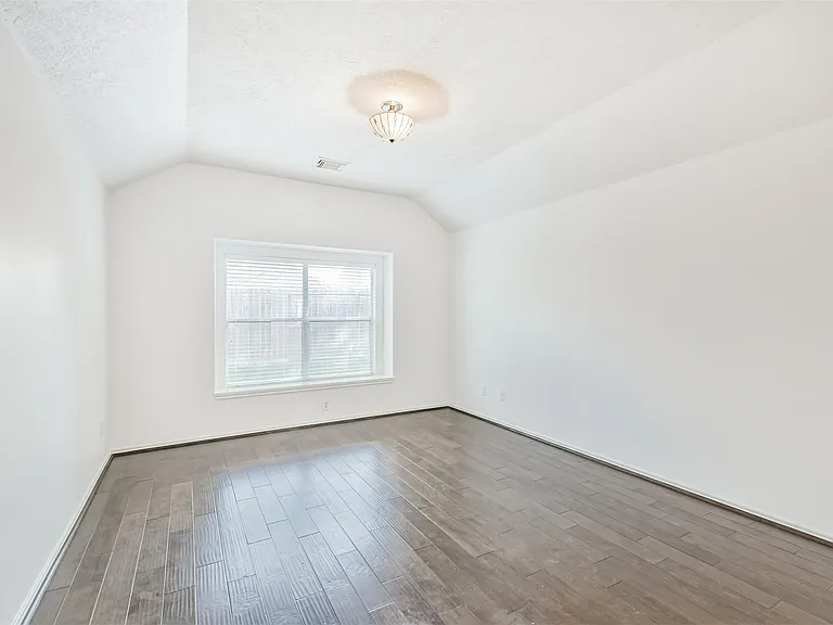 2507 Liza Ct — Photo 19