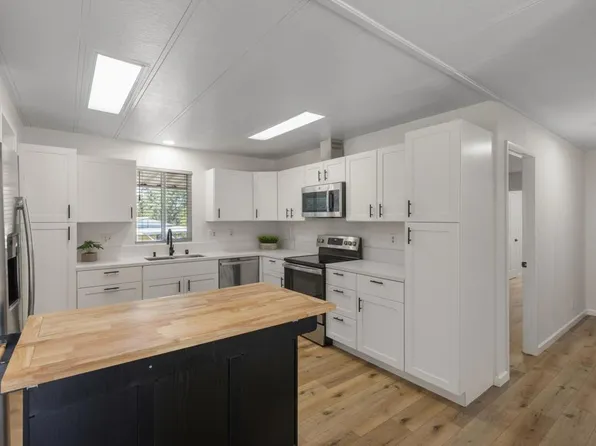 18218 Paradise Mountain Rd Space 97, Valley Center, CA 92082
