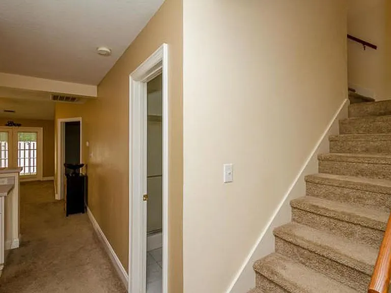 227 Caldwell Cir — Photo 17