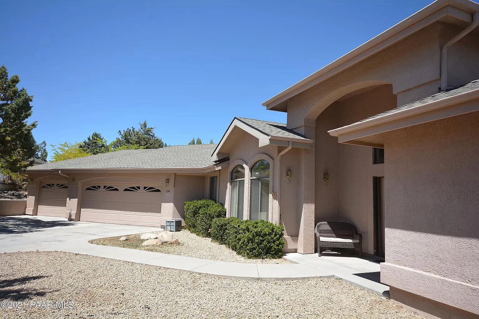3 bed, 2.5 bath, 2105 sqft, $2,995 — Photo 1