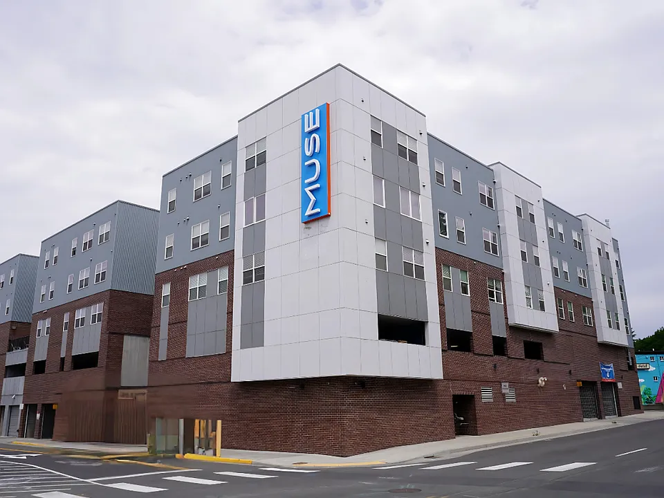 Muse on Main - Student Apartments