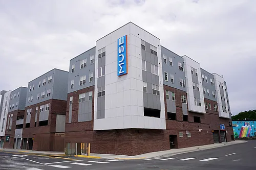Muse on Main - Student Apartments Photo 1