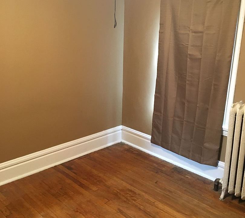 1st image of 605 Erie St SE #2