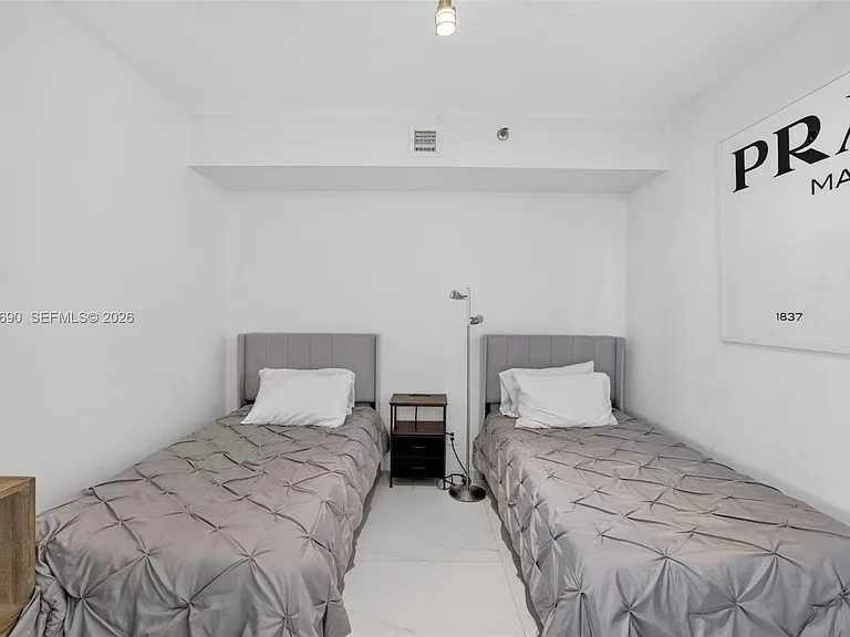 1000 Island Blvd #1410 — Photo 37