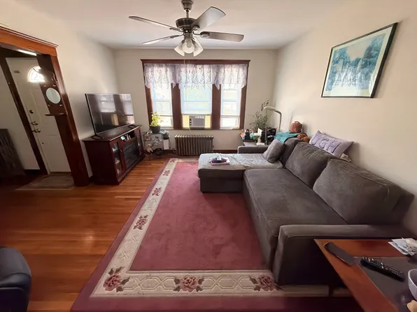 34 7th St #1, Medford, MA 02155