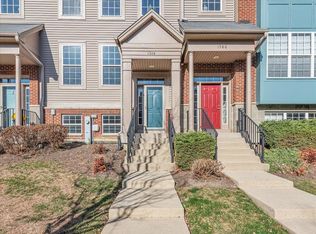 1584 Station Park Dr, Grayslake, IL 60030