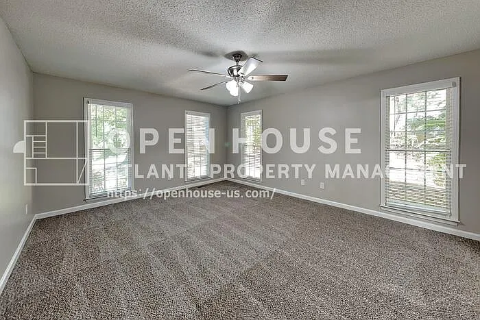 339 Abbington Ln — Photo 8