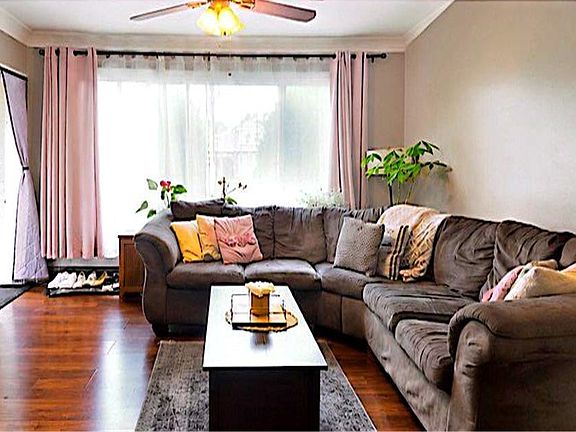 3rd image of 2133 N 75th Ave