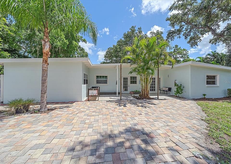 1st image of 3939 Groveland Ave