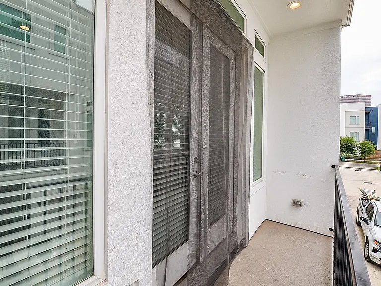 5903 Val Verde St #D — Photo 28