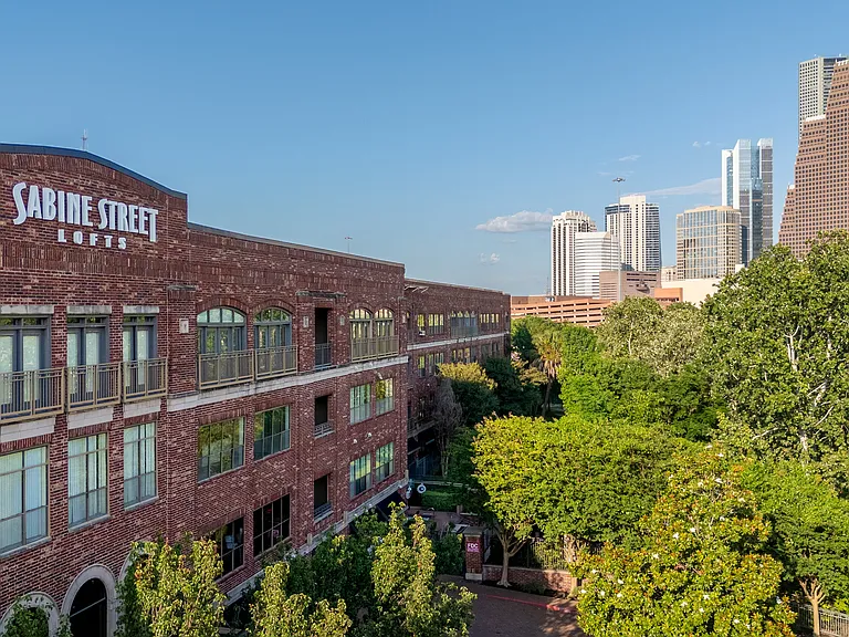 Sabine Street Lofts — Photo 15
