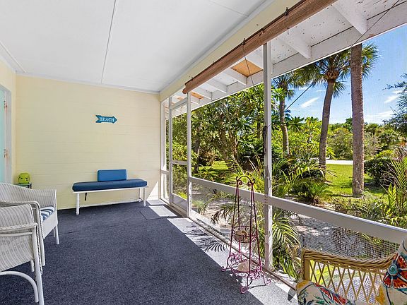 5th image of 3902 Coquina Dr