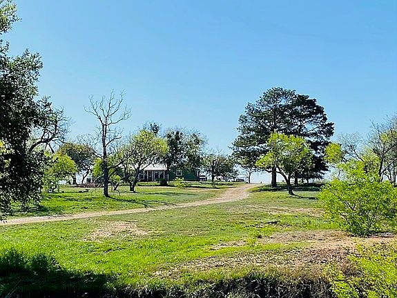 3rd image of 2126 Church Rd