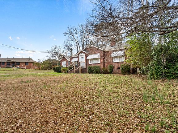 2nd image of 113 Brookside Cir