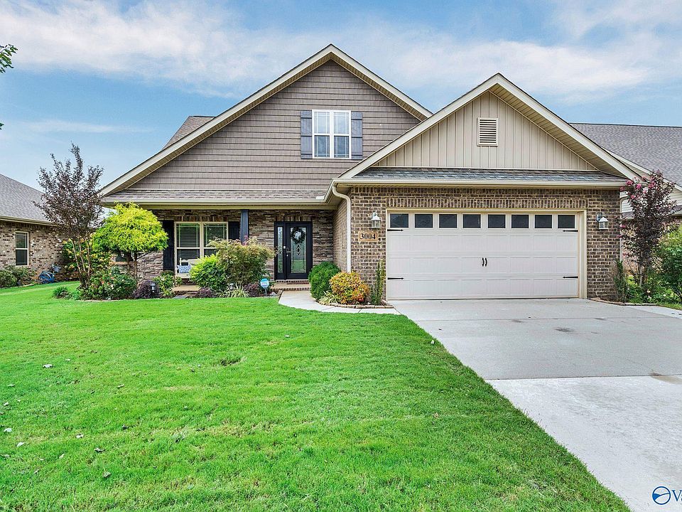 1st image of 3004 Greenway Cir SE