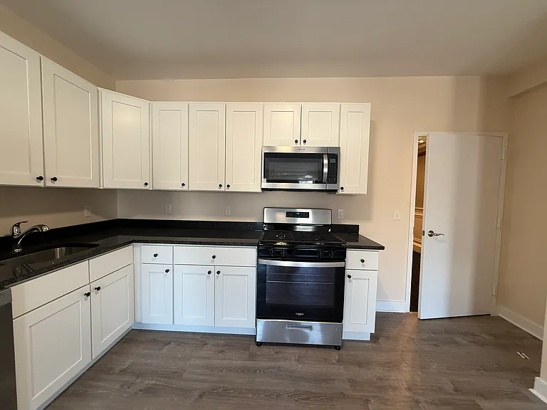115 Main St #26 — Photo 3