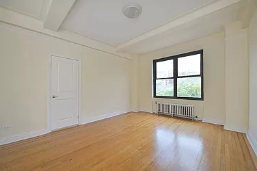 Rented by Manhattan Realty Group