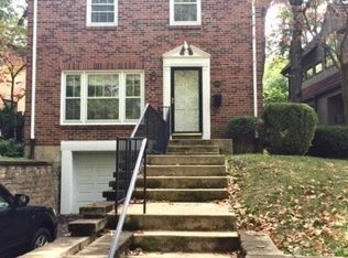 7644 Carswold Dr, Saint Louis, MO 63105