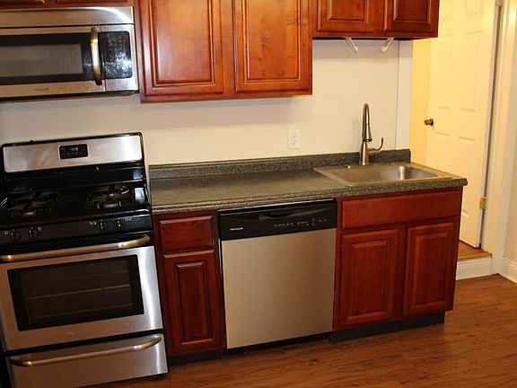 5th image of 418 Octavia St #B