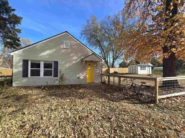 1316 E 16th St, Lawrence, KS 66044