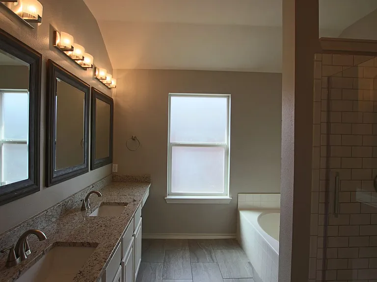 6021 Morning Mist Dr — Photo 22
