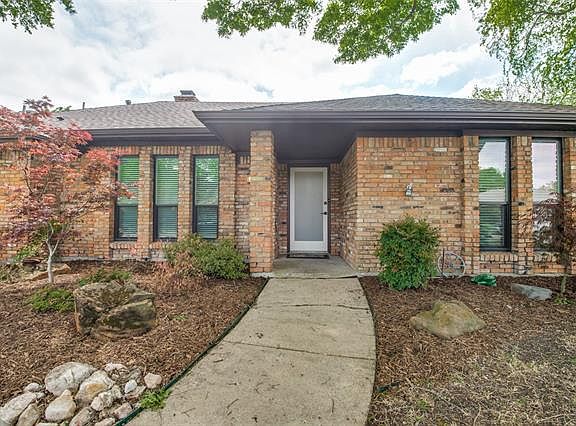 3rd image of 2204 Kirby Dr