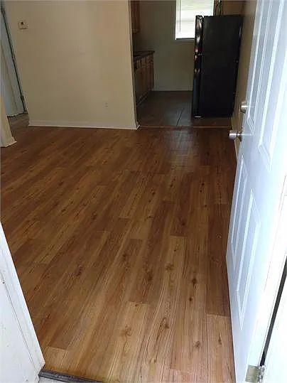 693 Dalvigney St NW — Photo 8