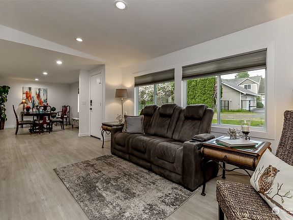 4th image of 36317 54th Avenue S